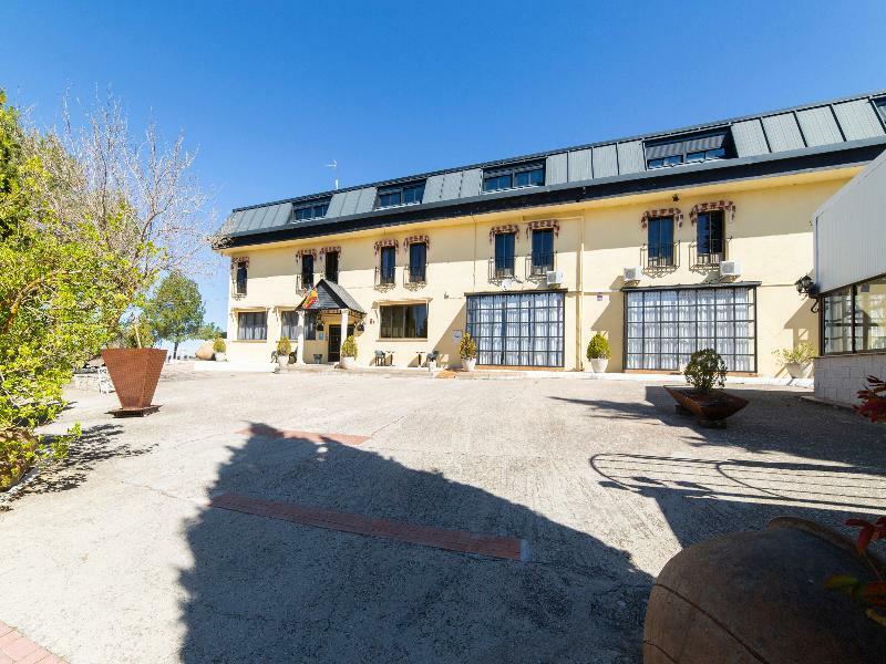 Hostal Rural El Cano By Vivere Stays Alpedrete Exterior foto
